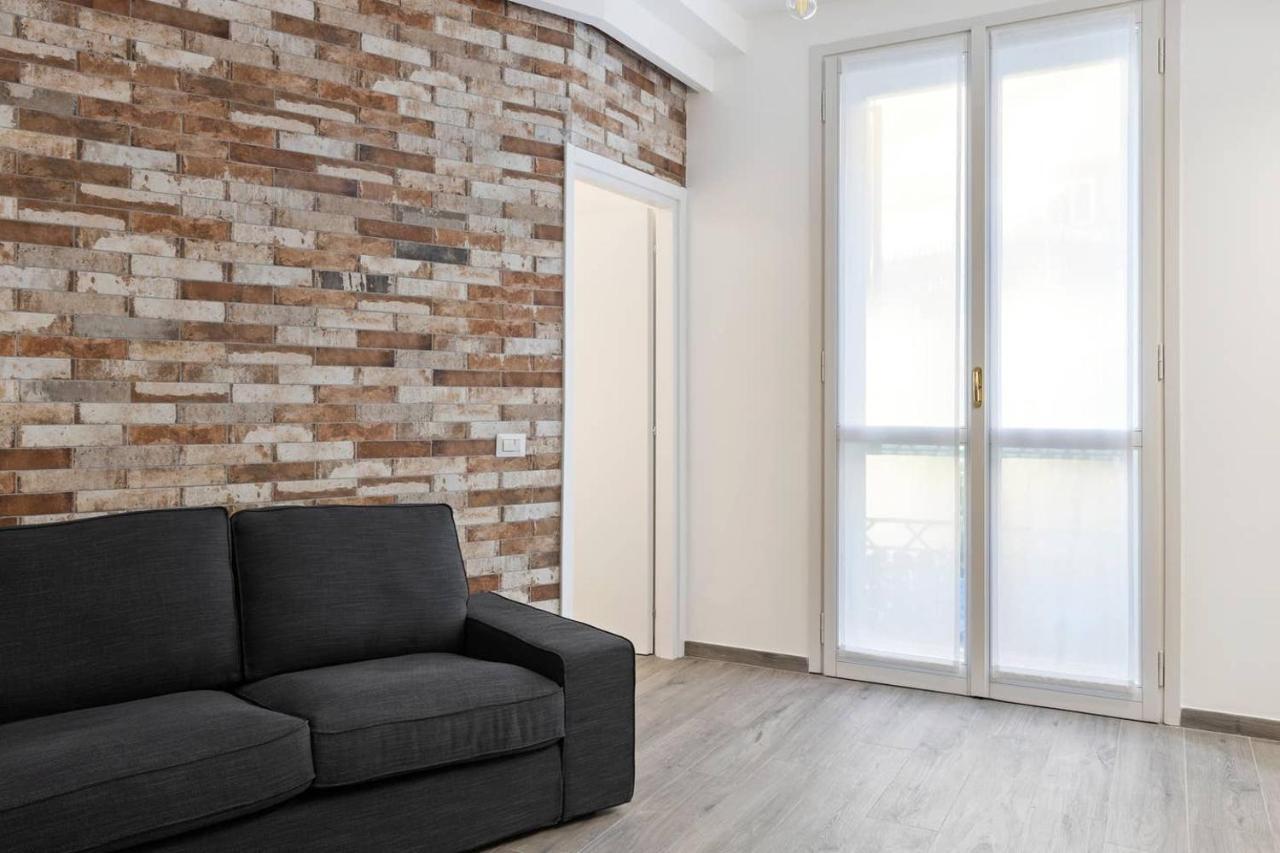 Modern And New Flat In Duomo Area Apartment มิลาน ภายนอก รูปภาพ