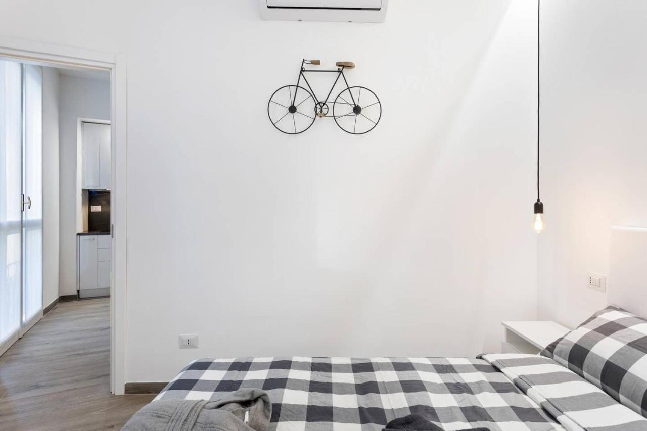 Modern And New Flat In Duomo Area Apartment มิลาน ภายนอก รูปภาพ