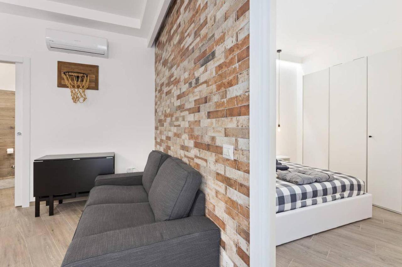 Modern And New Flat In Duomo Area Apartment มิลาน ภายนอก รูปภาพ